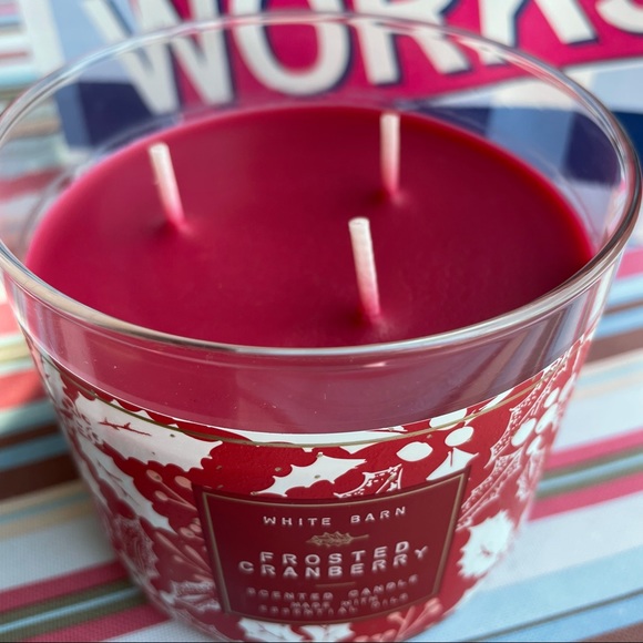 SOLD - Bath Body Works- Frosted Cranberry 3-wick candle - Picture 3 of 4